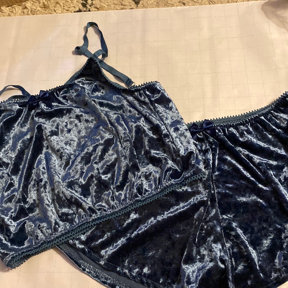 Suede set